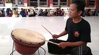 Alat musik Tambur