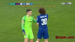 Chelsea hocası Sarri ve kalecisi Kepa arasında çıkan tartışma (Türkçe)