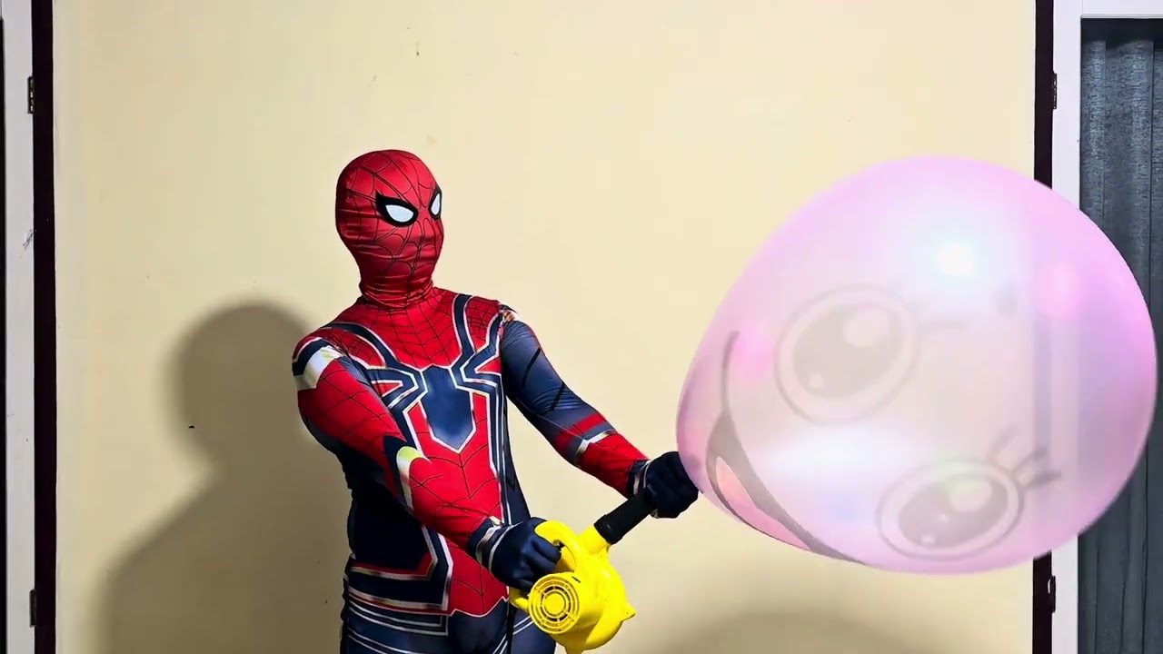 FUNNY EXPERIMENT, SPIDERMAN PUMPS A BALLOON UNTIL IT BURNS 🎈💥
