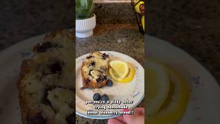 A picky eater tries homemade lemon blueberry bread #pickyeater #easyrecipe #baking #vintagerecipes