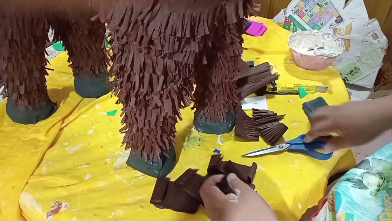 Decoración de piñata de caballito 3D, técnica peluche. Primera parte #suscribete , #viral