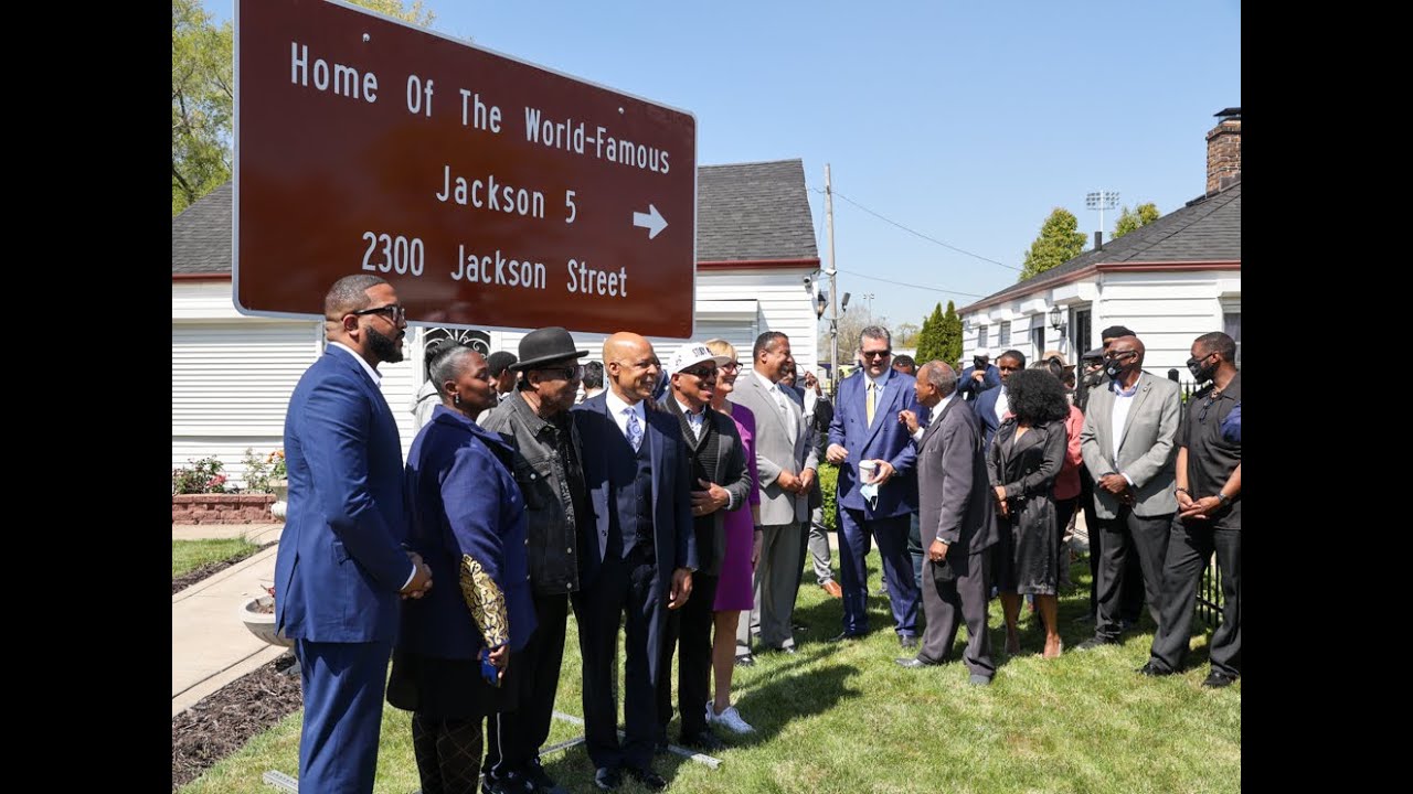 WATCH NOW Jackson brothers dedicate road signs YouTube