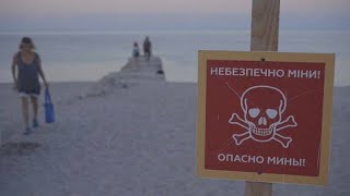 Ukraine : au lendemain de l'accord sur les céréales, le port d'Odessa bombardé