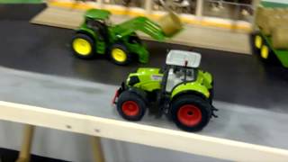 Video de tracteur miniature agricole télécommandé - Agricultural miniature