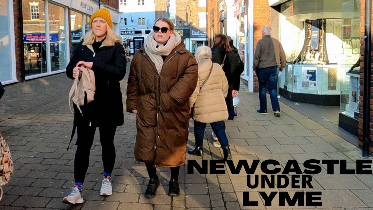 Walk in NEWCASTLE under LYME - England