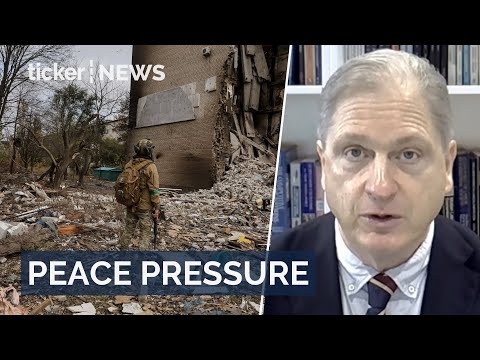 Trump pushes Zelenskyy to accept controversial Ukraine peace deal