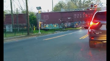 CSX LOCAL L-659(EX F-797) LEAD BY EMD SD40-3. GE ES40DC AT WOODSIDE RD. PARKER DISTRICT!