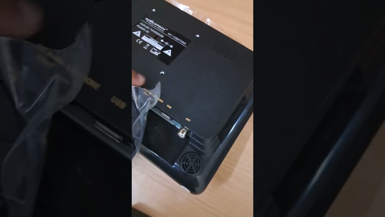 13.5" led screen | Available on IndiaMART