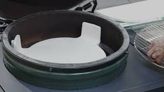 Everything you need to know about convEGGtors (Plate-Setters), Baking Stones and Pizza Stones