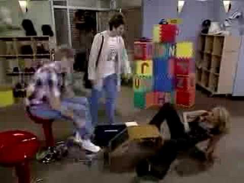 Mad Tv - Stuart Gets New Shoes