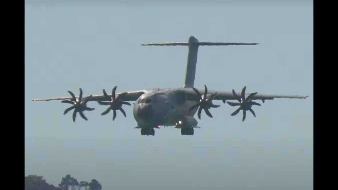 Luftwaffe A400s at Wellington airport live with Kev.