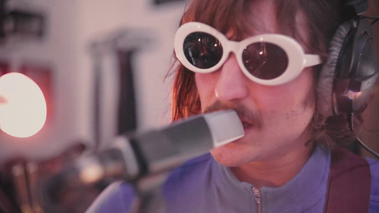 Born Idiot - Cocktail Bomb (live session at Soleil Noir)