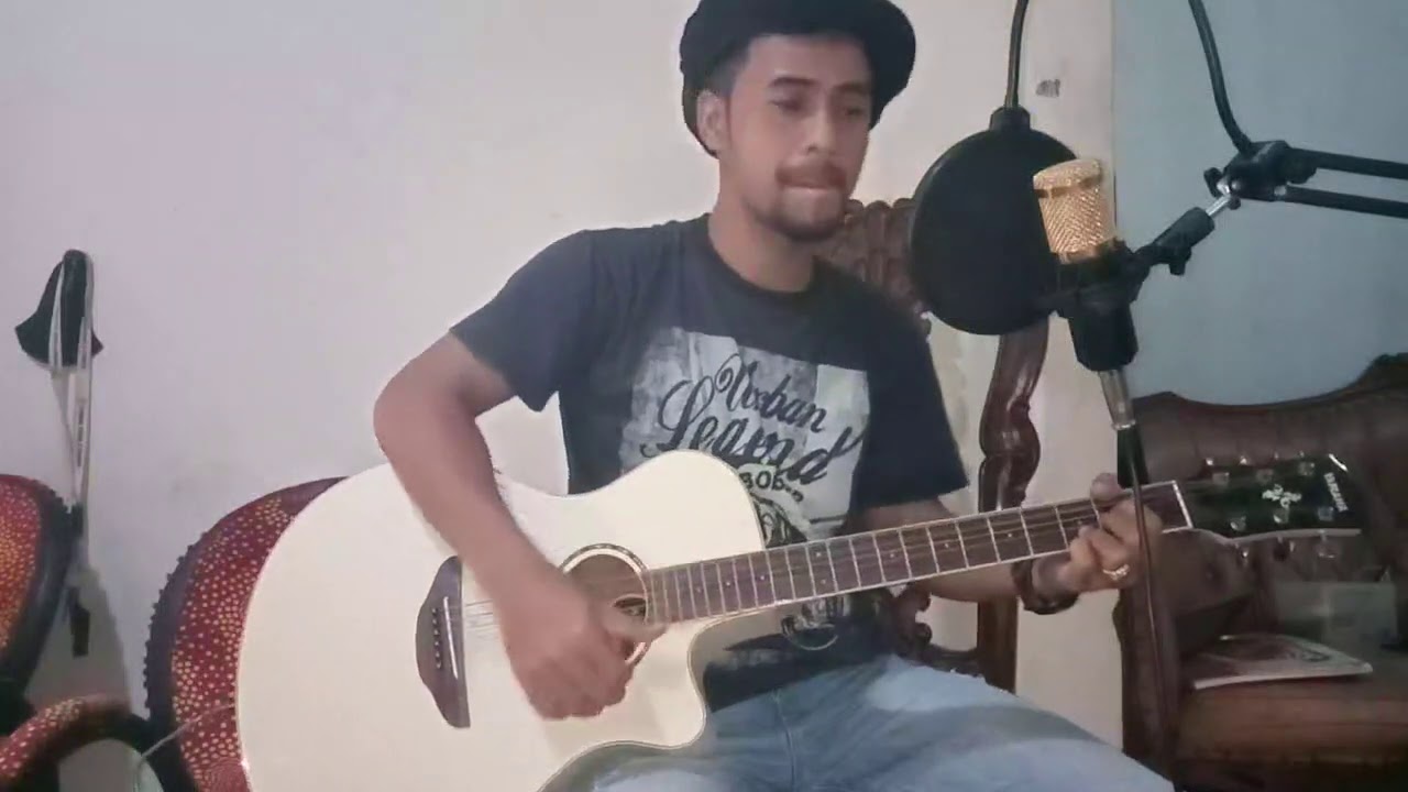 latihan cover  lagu  dengan gitar  YouTube
