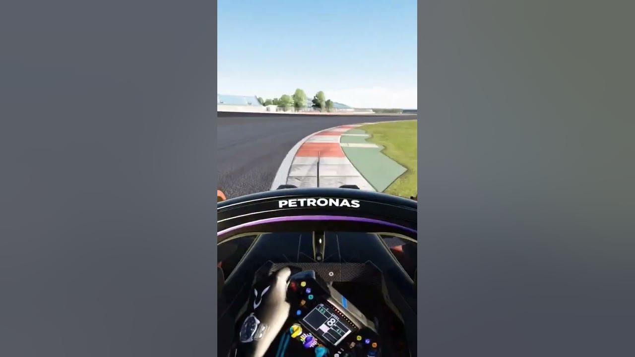 f2004-vs-w11-youtube