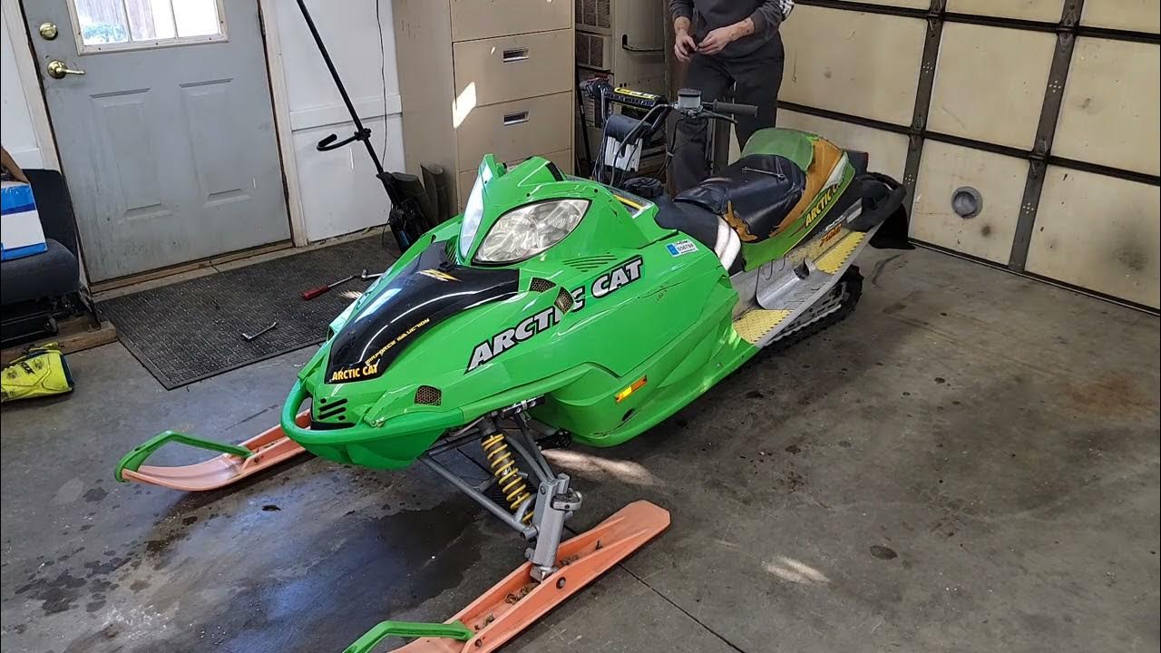 Sled Tips 026 How to Change a snowmobile track + Rebuild a drive