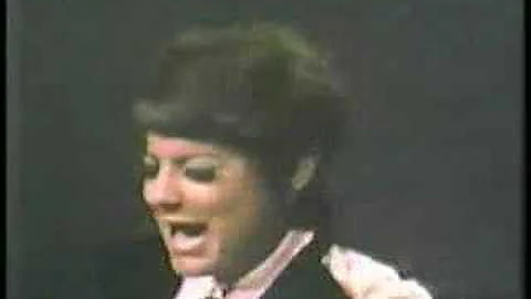 Lucesita Benitez "Genesis"