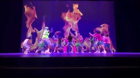 Thumbnail of MUÑEKITA- Kali Uchis,El Alfa & JT | RiRi Choreography