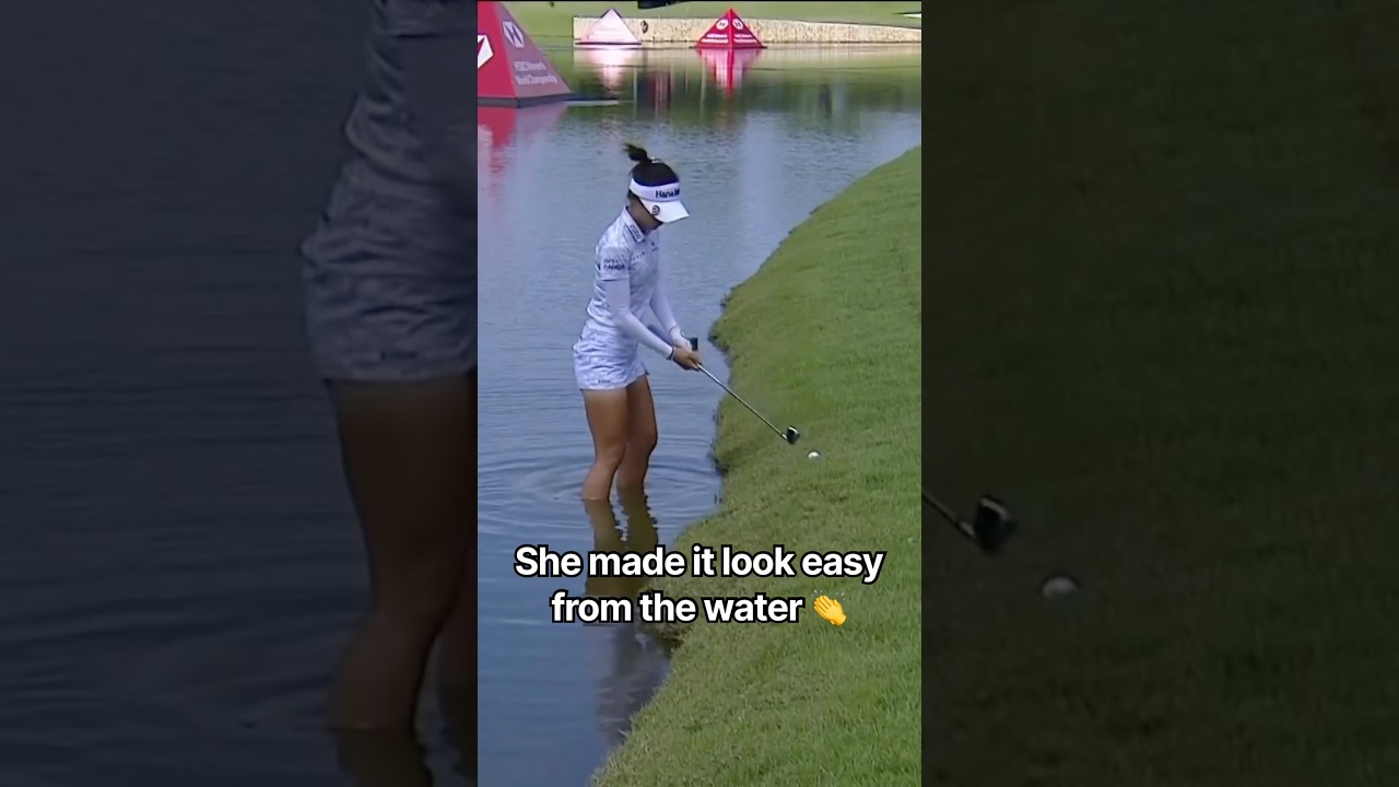 Lydia Ko with no trouble while standing in the water 👏 #LPGALookback