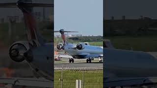 Delta CRJ-900LR roars out of Laguardia #delta #crj900 #takeoff #toga #fypシ #viral #fyp #viralvideo