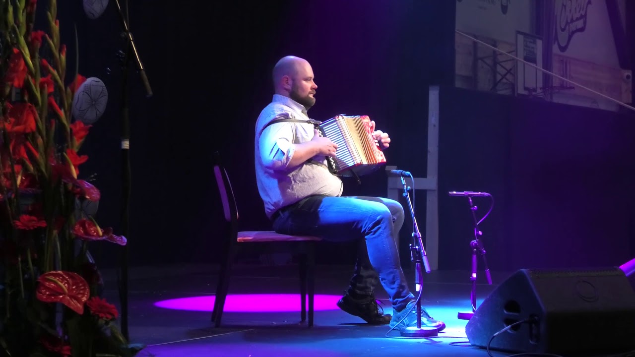 Geir Thorud :  Aurlandsvalsen - Skotsk etter Anna Odnes