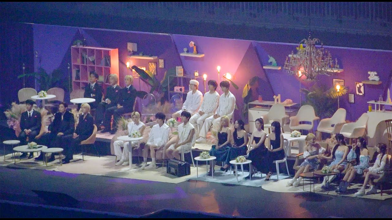 QWER stage Reaction ( i-dle, NCT WISH, FIFTY FIFTY, P1Harmony) Fancam