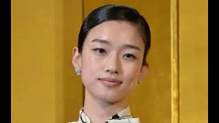 河合優実、外国人記者相手に流暢な英語で挨拶「ここに来ることができて幸せ」