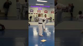 Jumping front snap kick #taekwondo #martialartists #blackbelt #sports