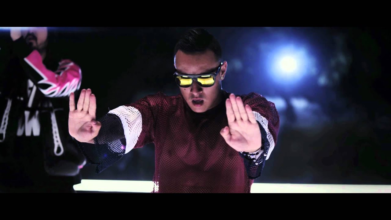 Steve Aoki Iggy Azalea Beat Down
