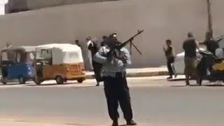 قبيلة بني كعب في ميسان تستعرض بالاسلحة وسط المحافظة احتجاجا على مقتل نجل الشيخ الشيخ خالد جبر العلي