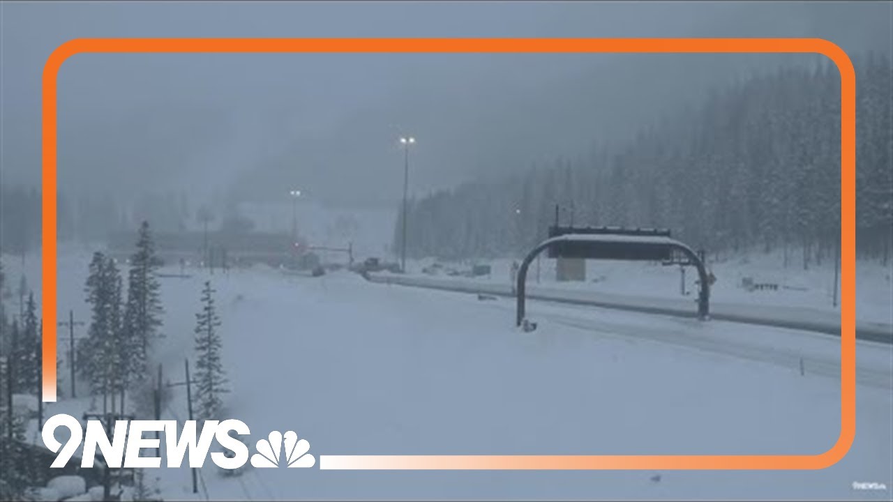 Snow falls in Colorado's mountains - YouTube