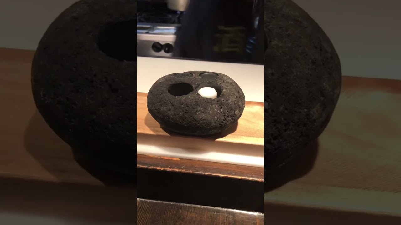 Use napkin in Japan Restaurant in 15 seconds