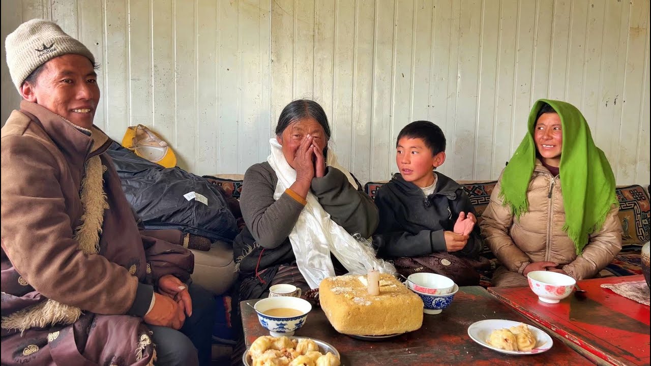 Tibetan Rural Life: 71 Years' Old Grandma Celebrated Her First Birthday; How is Family's Daily Life?