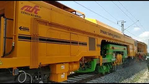 DYNAMIC TAMPING EXPRESS #dedicatedfreightcorridor #trackmachine #indianrailway #viral #locomotive