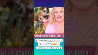 Fa la schiuma ma non è una birra 🤔 #antonellaclerici #programmatv #meme #divertente