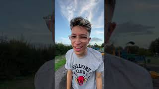 Celebrity POV: you run into a Stranger Things fan 💀 Wealth