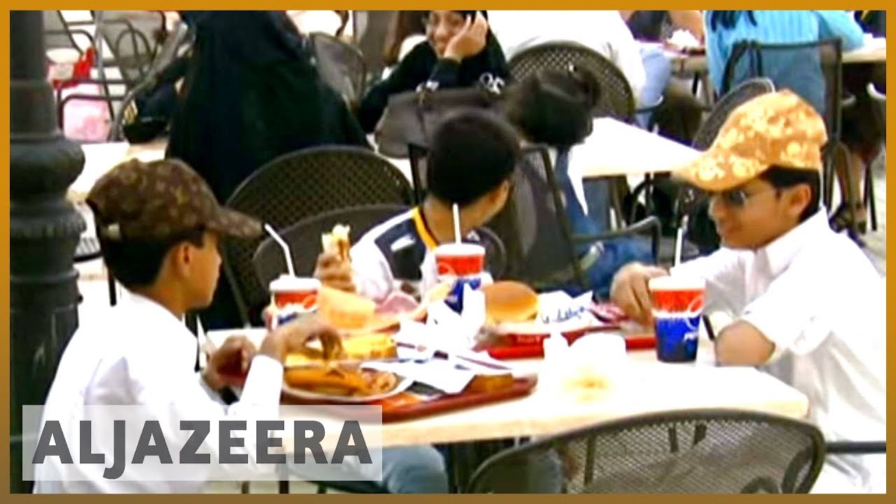 🇶🇦 حمية الدوحة تثير مخاوف بشأن مرض السكري | الجزيرة الإنجليزية