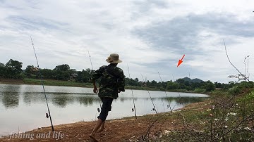 Câu lăng xê - cần thủ chạy tụt quần khi cá kéo cần - go fishing
