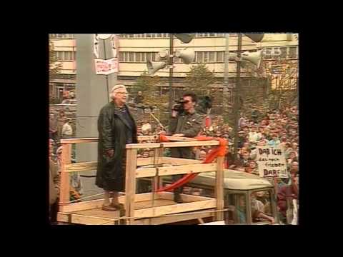 Steffi Spira am 4.11.1989 auf der Demonstration am Alexanderplatz