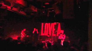 Love A - Trümmer (Live) @ Gebäude 9 Köln (02.04.2015)