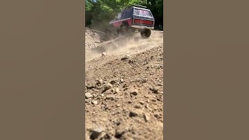 send it up!! #slowmotion #bronco #sendit #scale #rctruck #traxxas #fyp #offroad