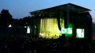 Video thumbnail of "radiohead- jisgaw falling into place - milan, june 18th"