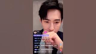 #于朦胧坠楼 发出“救命”求救信号的完整版视频来了,据说是于朦胧单人最后一次直播。后半截是多人连麦在线互动,为推新剧。一个小时太大了,上传了一周多反复失败,就只上传前部分纯单人的了。#于朦胧