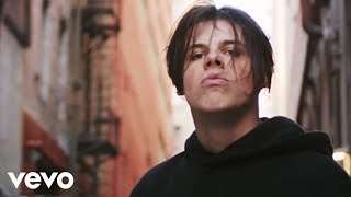 Watch Yungblud Tin Pan Boy video