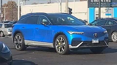 Spotted another Acura ZDX Type S in Oak Lawn, Illinois.