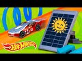 Infinite Loop Solar Power Challenge! | Fast Track | @Hot Wheels