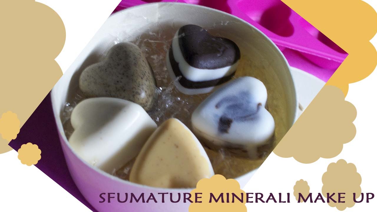 Speciale regali natalizi  home made: 4 saponette colorate 'fatte con il cuore'