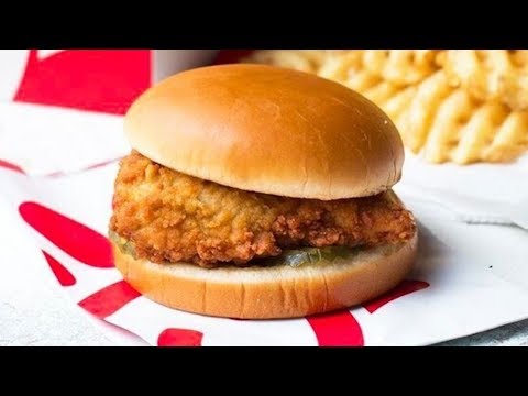 Videó: A Chick-Fil-A eltörte a hagyományt és megnyitotta vasárnap - nagyon jó oknál fogva