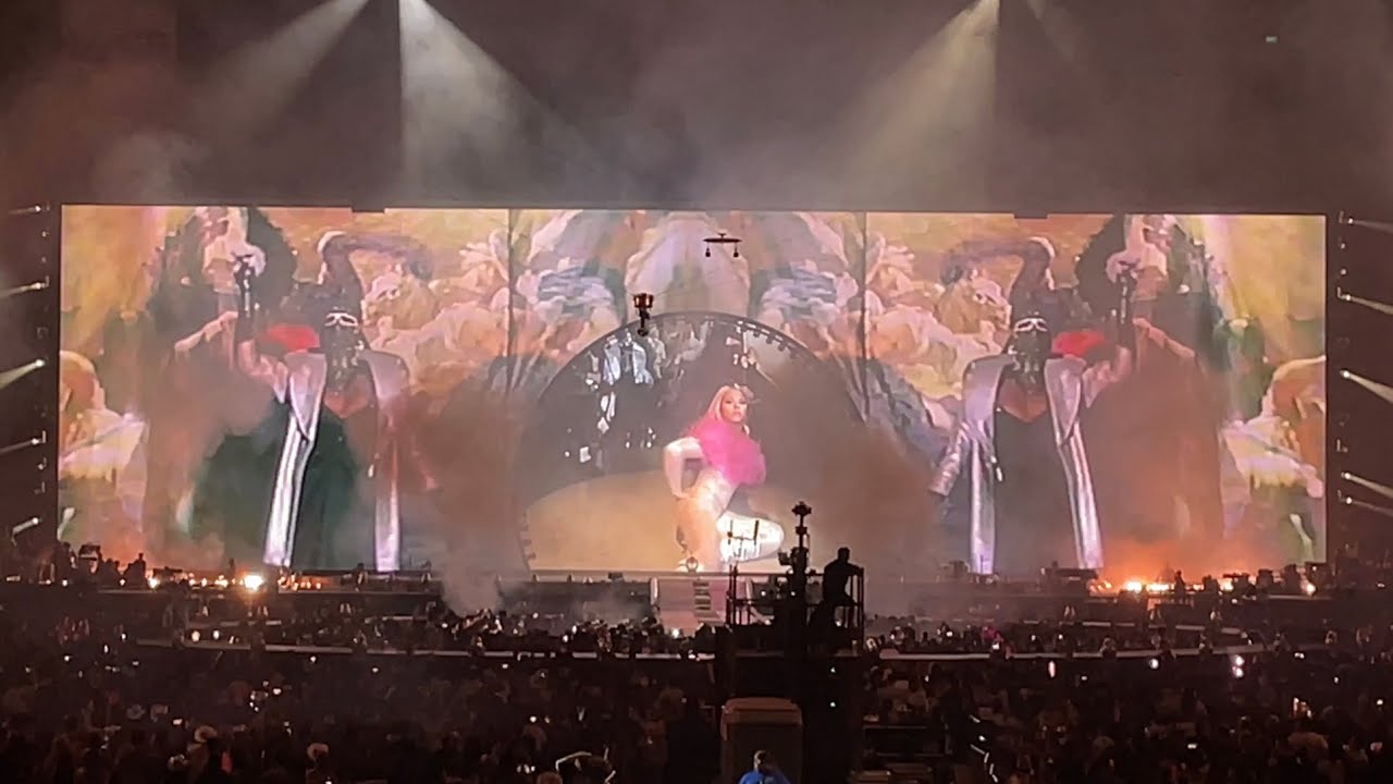 Beyoncé- Opulence Interlude (Renaissance World Tour - Phoenix, Arizona ...