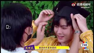 wish those flowers landed on me Neo Hou