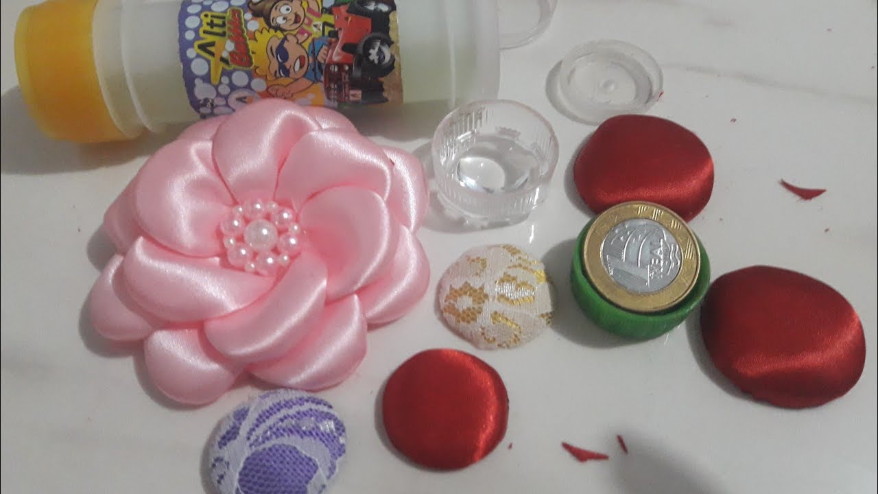 Três moldes para flor boleada q vc deve ter aí.